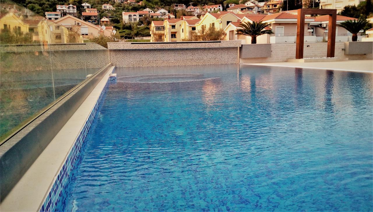 Apartment Sun Village Goran Χέρτσεγκ Νόβι Εξωτερικό φωτογραφία