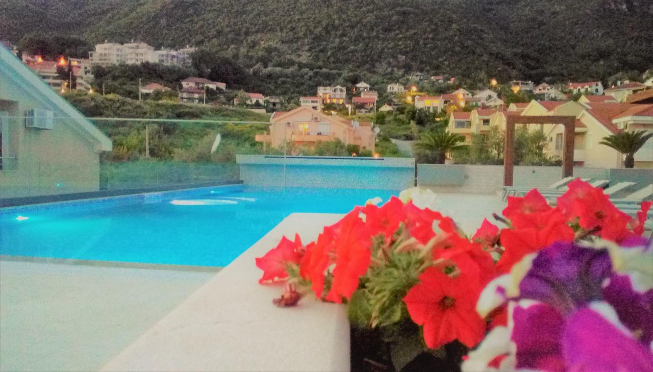 Apartment Sun Village Goran Χέρτσεγκ Νόβι Εξωτερικό φωτογραφία